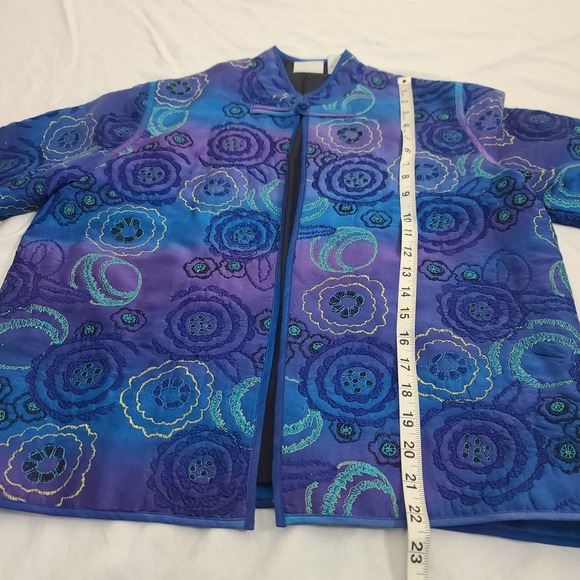 Chicos Jacket Silk Blue Purple Quilted Embroidered Size 0 Small Art to Wear Open - Picture 9 of 9